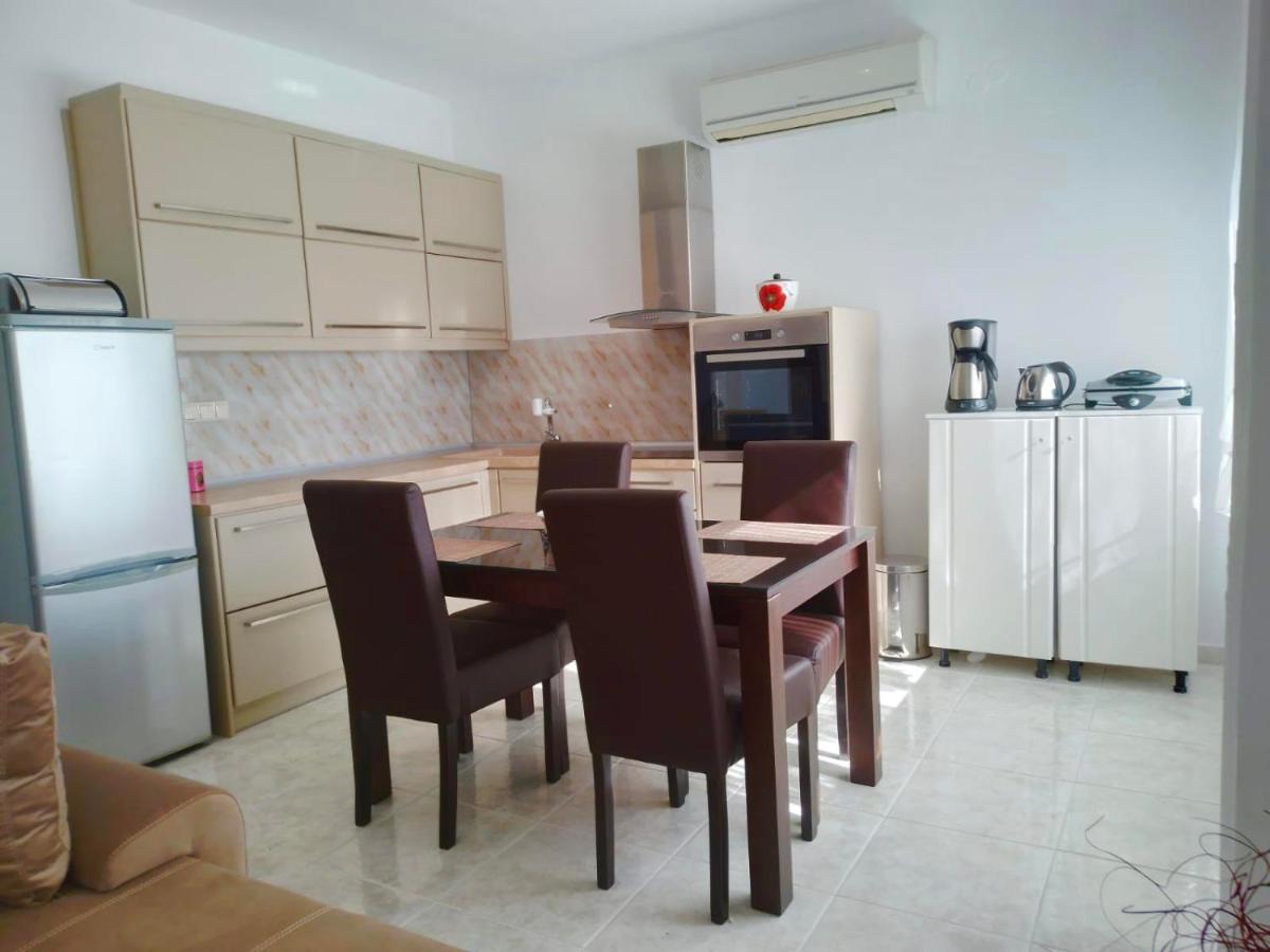Villa Calypso Skala Rachoni  Buitenkant foto